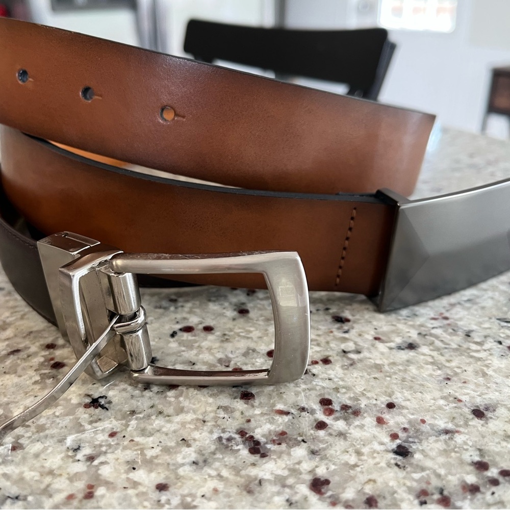 Lot of 2 Mens Leather Belts